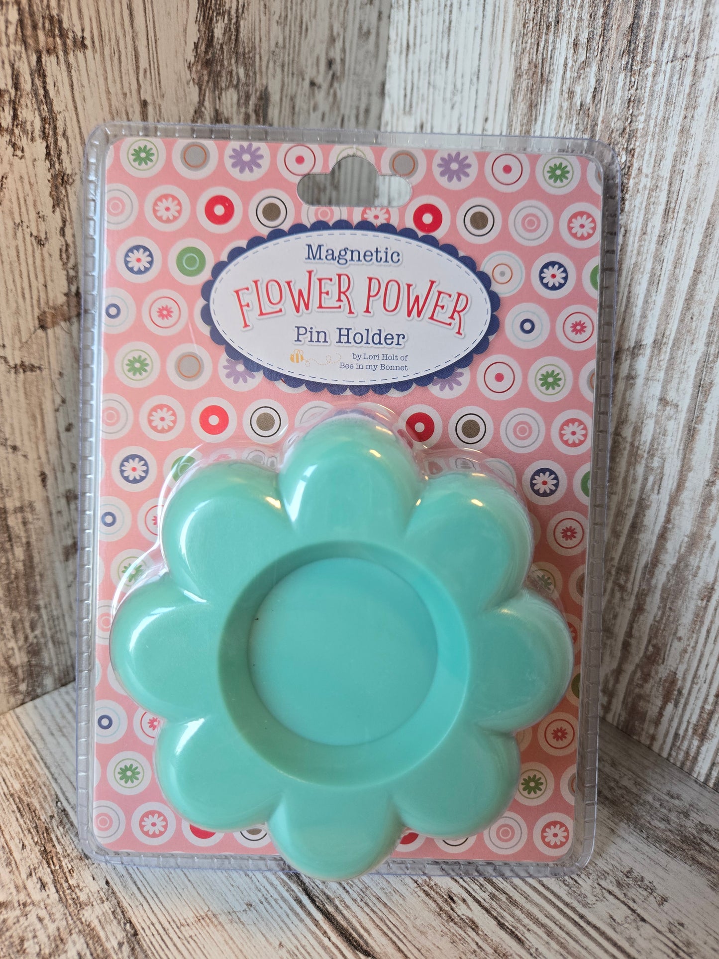 Magnetic Flower Power Pin Holder by Lori Holt