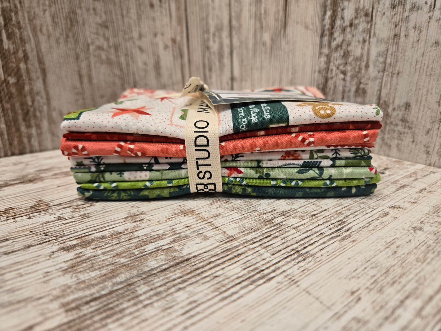 A Quilty Little Christmas Fat Quarter Bundle by Kimberbell for Maywood Studio